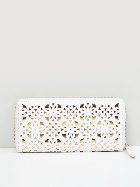 

max Women Cut-Out Detailed Zip Around Wallet, White