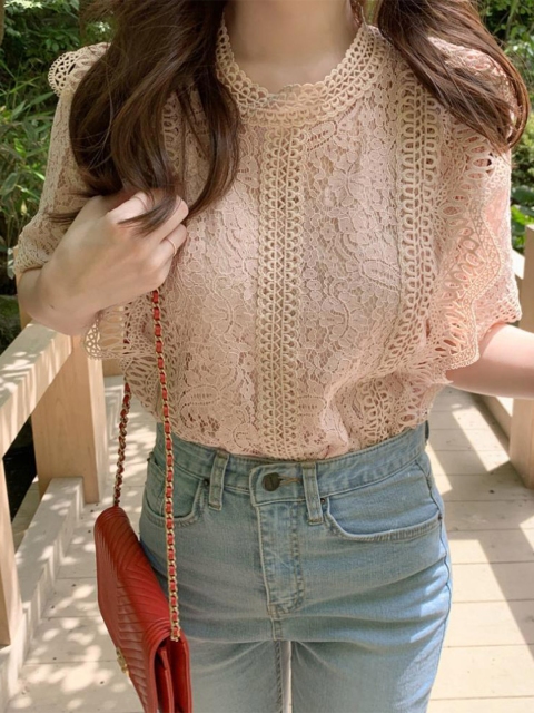 

La Aimee Beige Print Top