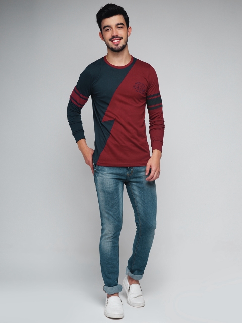 

Difference of Opinion Men Maroon & Navy Colourblocked Round Neck T-shirt