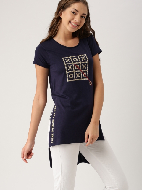 

DressBerry Women Navy Blue Printed Round Neck Longline T-shirt