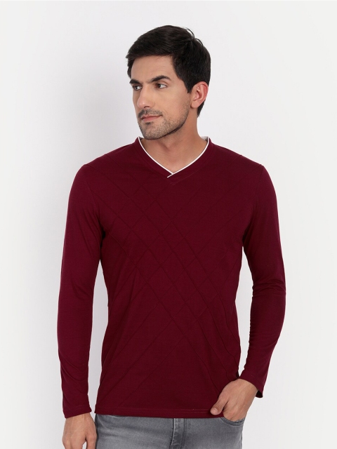 

CLAFOUTIS Men Maroon V-Neck T-shirt