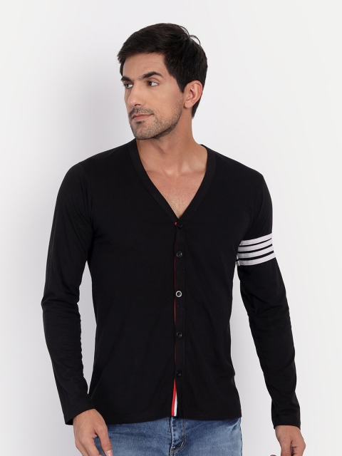 

CLAFOUTIS Men Black Relaxed Fit V-Neck Cotton Pullover T shirt