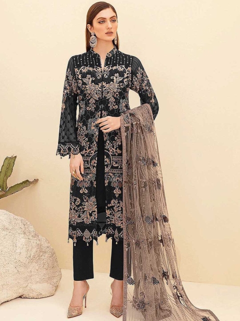 

ODETTE Women Black Paisley Embroidered High-Slit Kurti with Trousers & With Dupatta