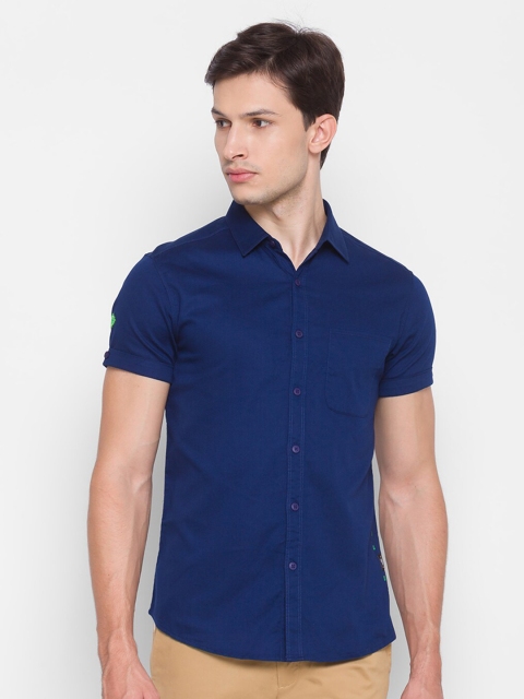 

SPYKAR Men Blue Casual Shirt