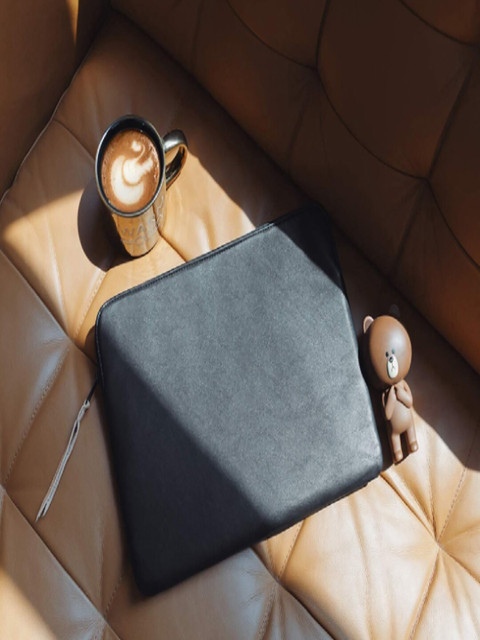 

CONTACTS Unisex PU Laptop Sleeve, Black