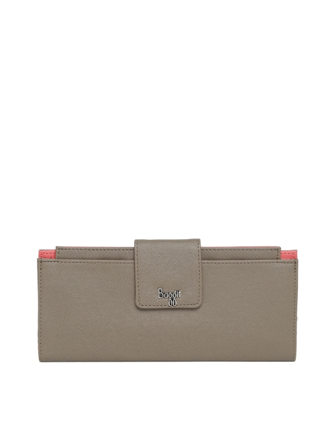 

Baggit Women Olive Brown Solid Two-Fold Wallet