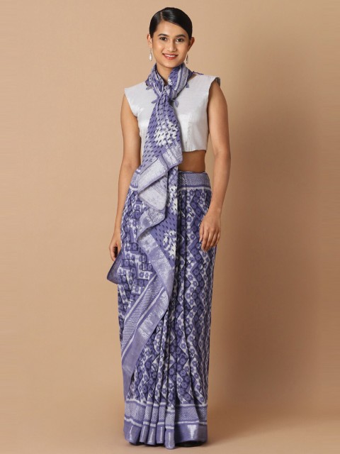 

Taneira Blue & White Floral Zari Bagru Saree