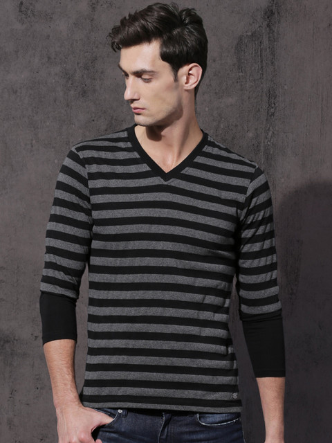 

Roadster Men Grey & Black Striped V-Neck T-shirt