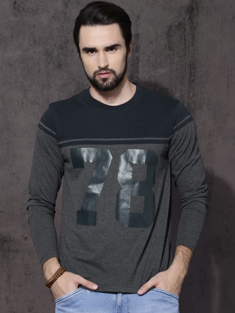 

Roadster Men Charcoal Grey & Navy Blue Printed Round Neck T-shirt