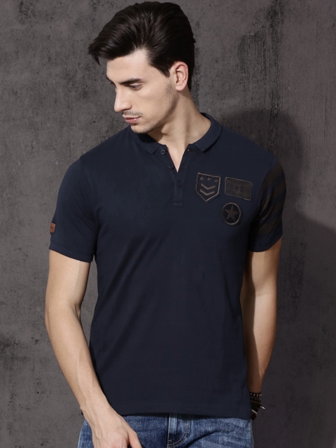 

Roadster Men Navy Blue Solid Polo Collar T-shirt