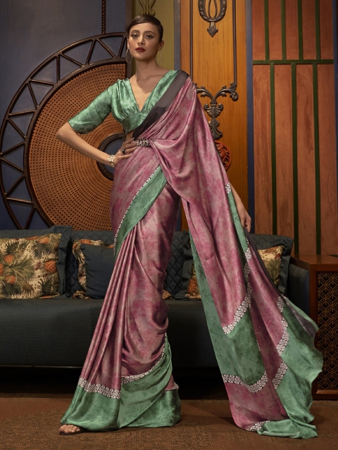 

Mitera Mauve & White Abstract Printed Saree