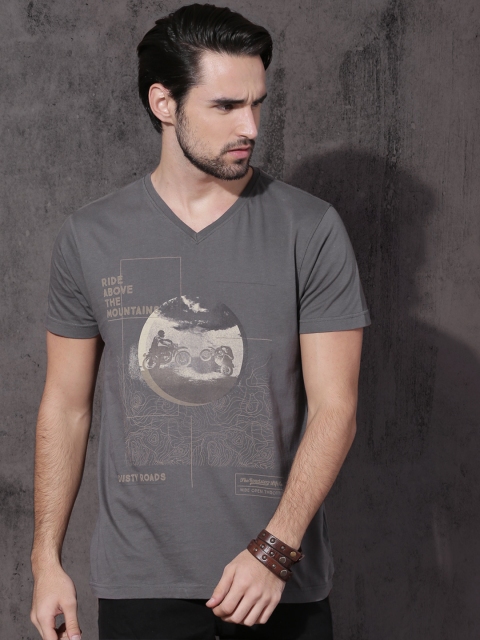 

Roadster Men Taupe Printed V-Neck T-shirt