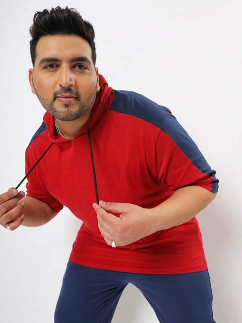 

Bewakoof Men Red & Blue Loose Cotton T-shirt