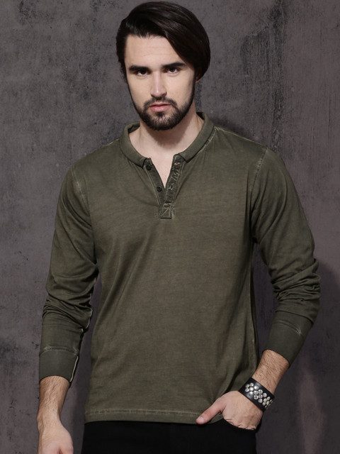 

Roadster Men Olive Green Solid Polo T-Shirt