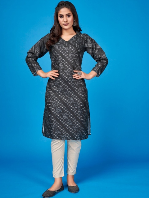 

SHOPGARB Women Black Bandhani Printed V Neck Straight Kurta