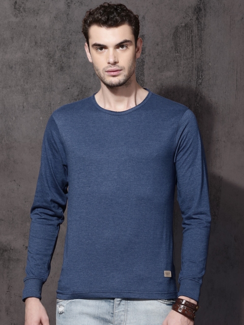 

Roadster Men Blue Solid Round Neck T-shirt