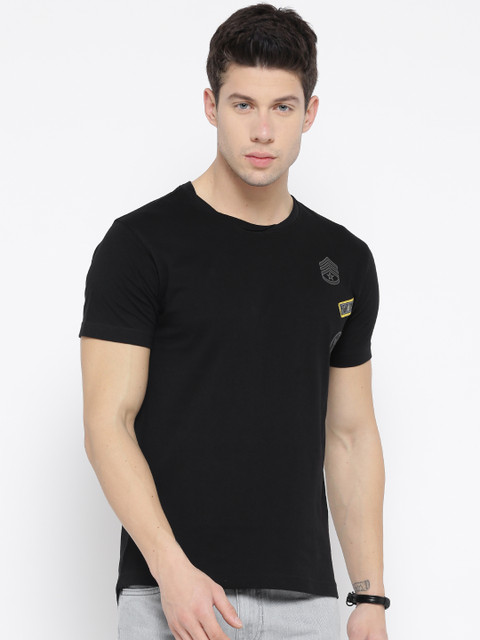 

Roadster Men Black Applique Detail Round Neck Pure Cotton T-shirt