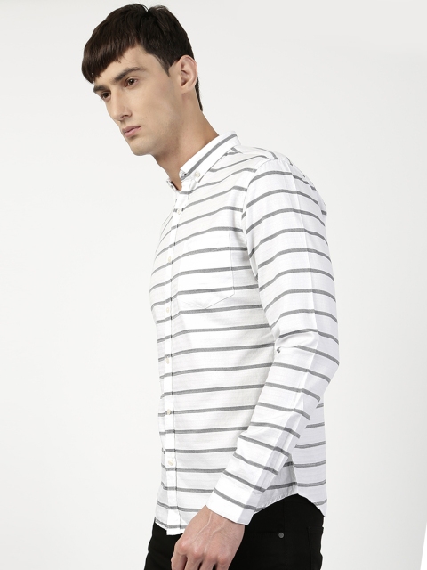 

ether Men White & Black Slim Fit Striped Casual Shirt