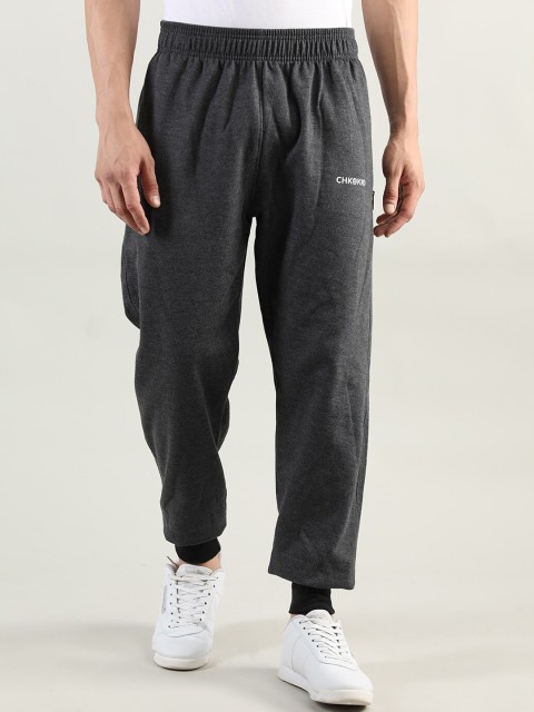 

CHKOKKO Men Grey Solid Joggers