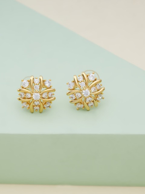 

Kushal's Fashion Jewellery Women Gold-Toned & White Floral Studs Earrings