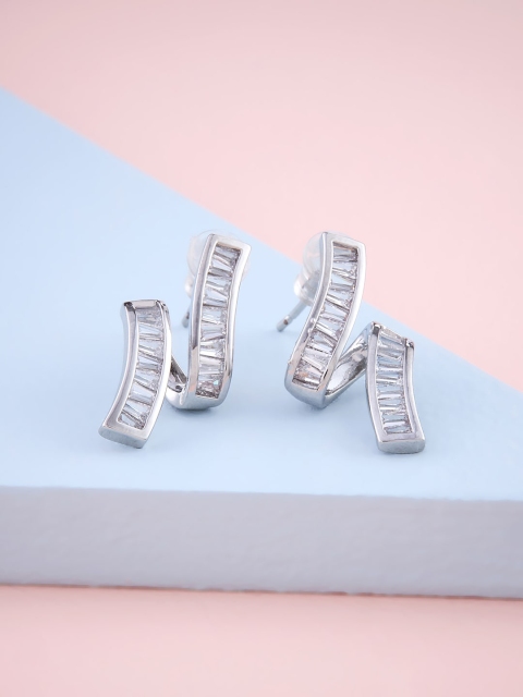 

Kushal's Fashion Jewellery Women White & Silver-Toned Contemporary Studs Earrings