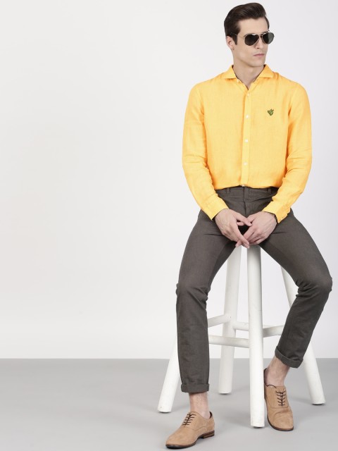 

SIMON CARTER LONDON Men Yellow Modern Fit Washed Linen Casual Shirt