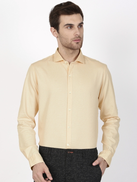 

SIMON CARTER LONDON Men Yellow Modern Regular Fit Textured Washed Shirt