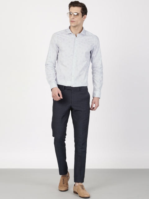 

SIMON CARTER LONDON Men Off-White & Blue Slim Star Jacquard Formal Shirt