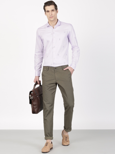 

SIMON CARTER LONDON Men Lavender Dragonfly Embroidered Formal Shirt