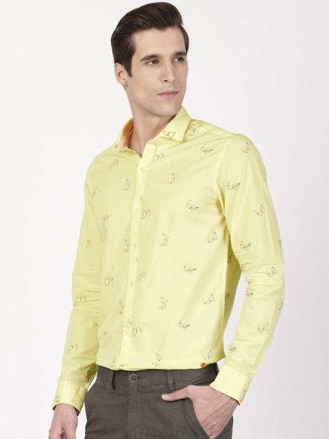 

SIMON CARTER LONDON Men Yellow Slim Fit Printed Casual Shirt