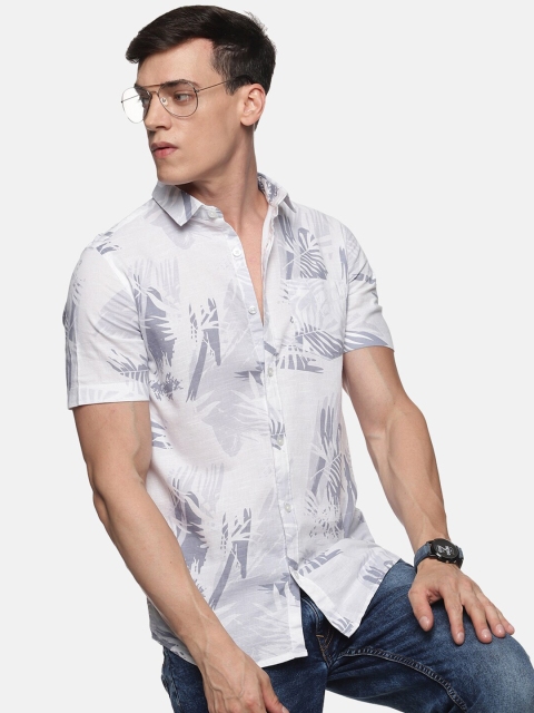 

Tusok Men White Smart Floral Printed Pure Cotton Casual Shirt