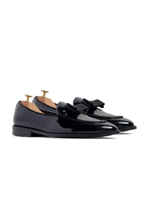 

GRIFFIN Men Solid Slip-On Synthetic Leather Formal Loafers, Black