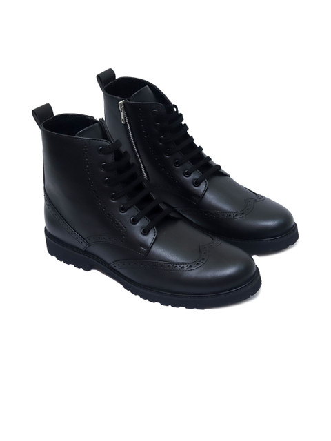 

GRIFFIN Men Black Perforations Fashion
