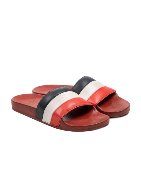 

GRIFFIN Men Colourblocked Sliders, Red