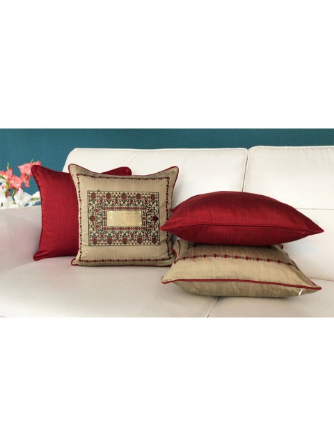 

TARA- Sparkling Homes Set of 4 Geometric Square Cushion Covers, Gold