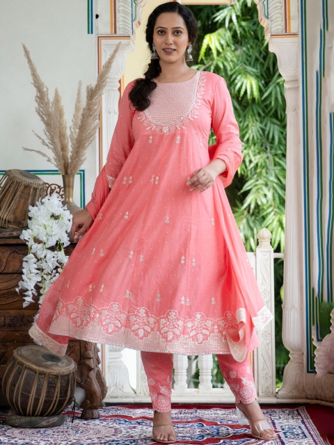 

Kesarya Women Peach Floral Embroidered Sequinned Pure Cotton Kurta Set