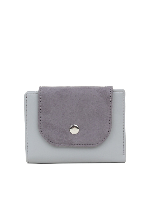 

yelloe Women Grey Two Fold Wallet