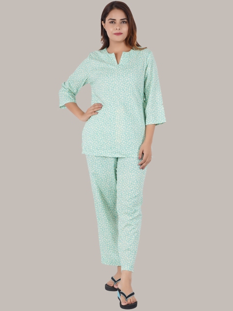 

Style Shoes Women Printed Night suit, Green