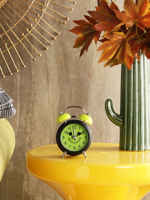 

EXIM DECOR Vintage Alarm Clock, Black