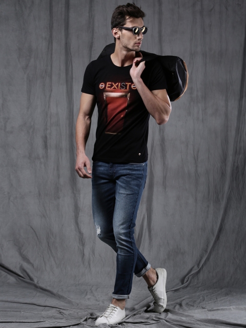 

WROGN Men Blue Slim Fit Mid-Rise Mildly Distressed Jeans