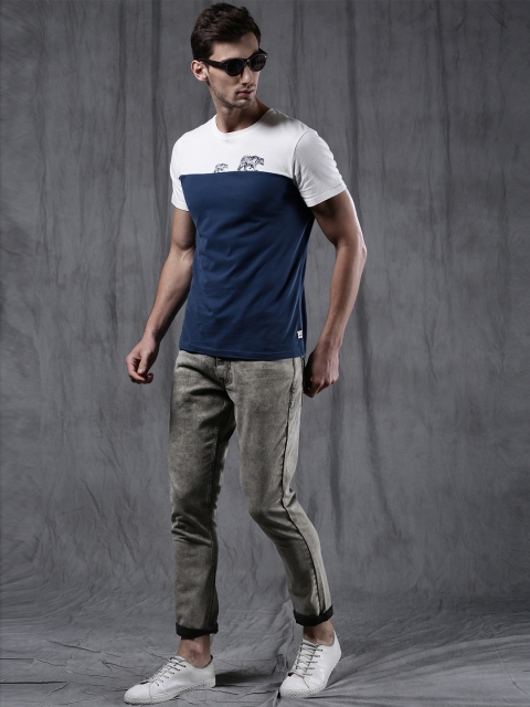 

WROGN Men Grey Slim Fit Mid-Rise Clean Look Stretchable Jeans