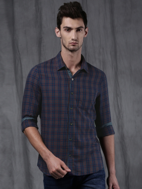 

WROGN Men Navy Blue & Red Slim Fit Checked Casual Shirt