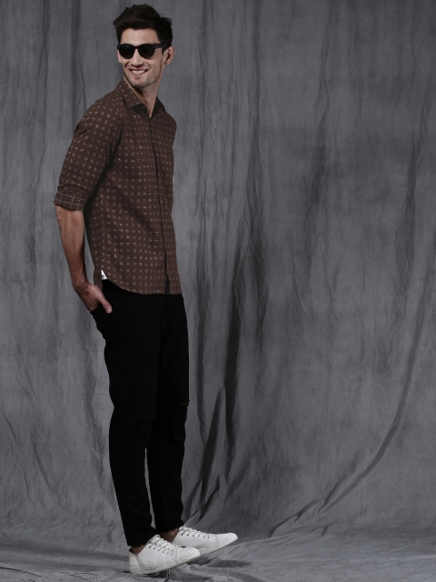 

WROGN Men Brown Relaxed & Smart Fit Self-Design Casual Shirt