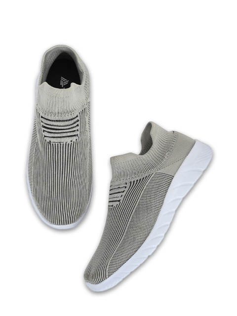 

TAURENE Men Grey Textile Walking Non-Marking Shoes