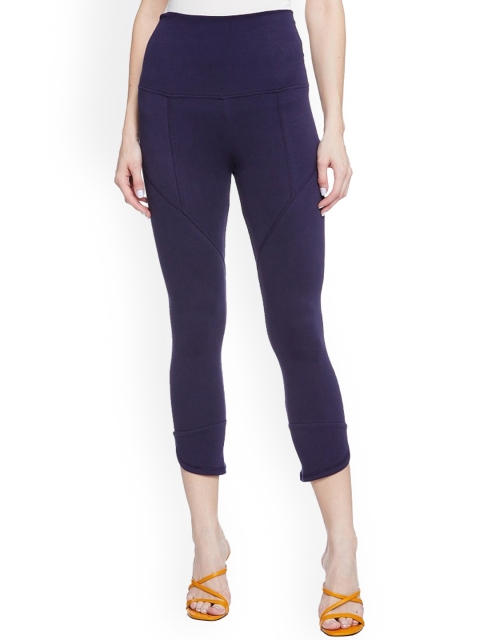

UNMADE Women Navy Blue Solid Three-Fourth-Leggings