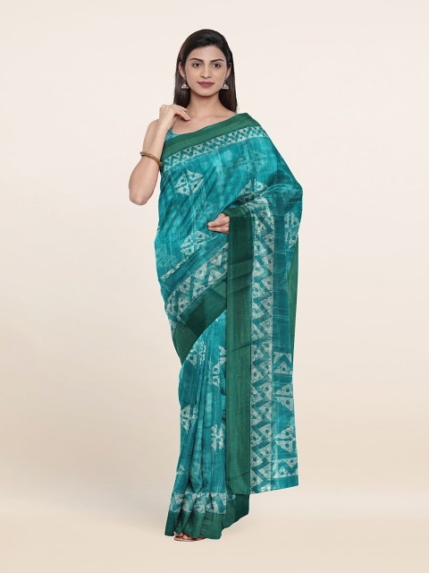 

Pothys Blue & White Batik Printed Saree