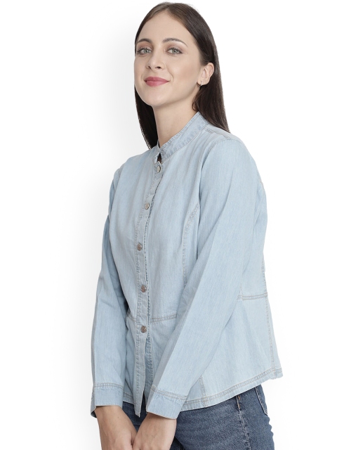 

NUEVOSDAMAS Women Blue Washed Longline Denim Jacket with Embroidered