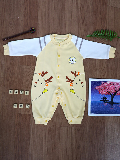

Baby Moo Unisex Kids Yellow Printed Hi Reindeer Snap Button Sleepsuit