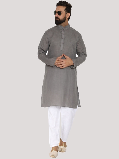 

MAG Men Grey Solid Kurta with Pyjamas