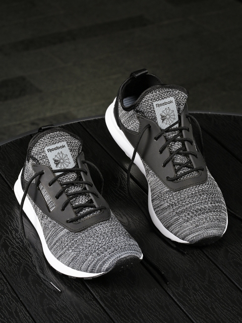 

Reebok Classic Men Grey ZOKU ISM Running Shoes